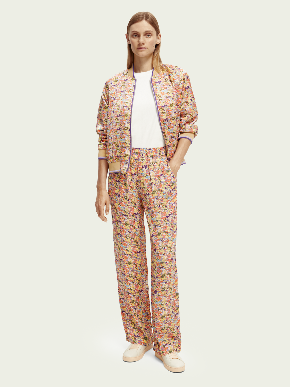 Gia Mid-Rise Wide-Leg Elasticated Trousers | scotch & soda outlet