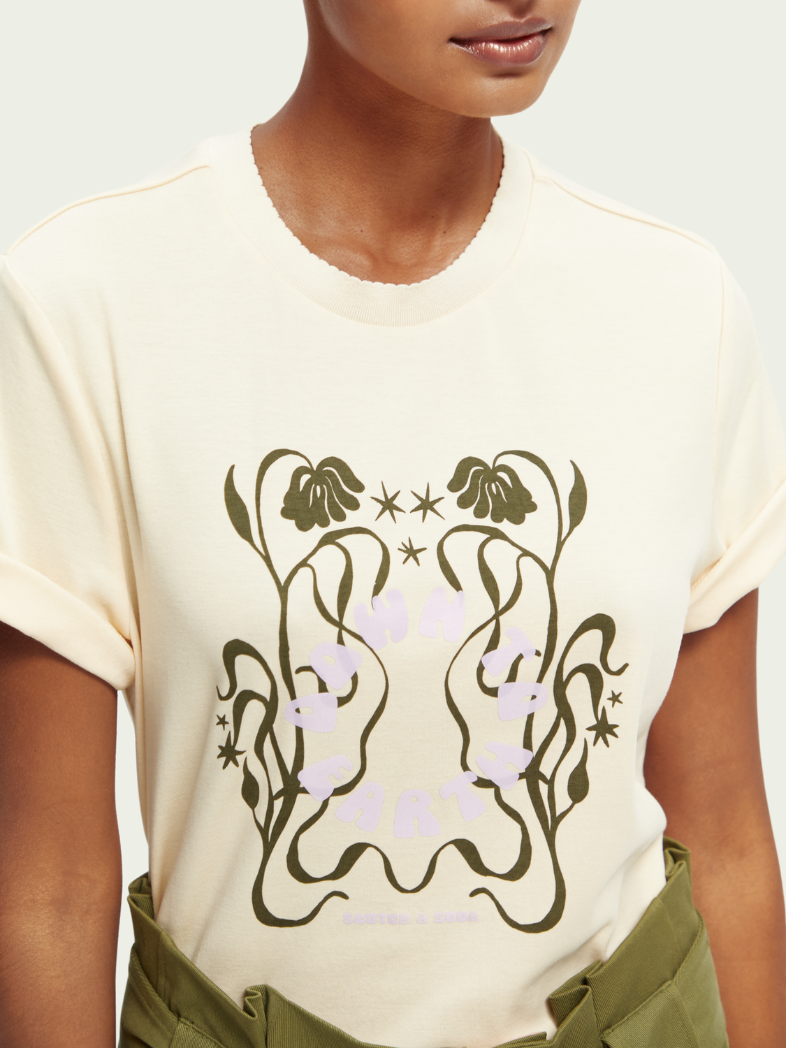 Regular Fit Floral Artwork T-Shirt | scotch & soda outlet