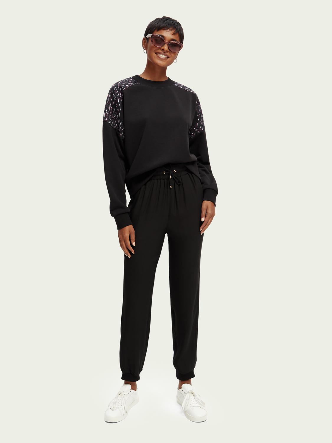 Relaxed Fit Quilted Panel Sweatshirt | scotch & soda outlet