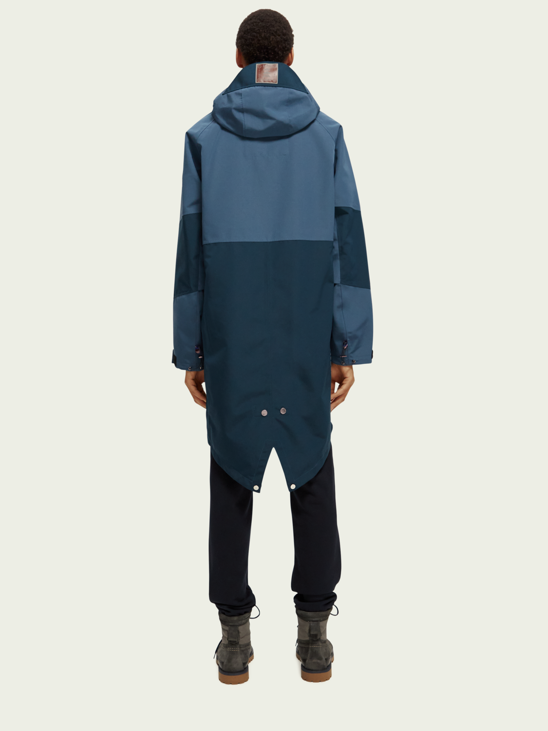 Unisex Water-Repellent Colour-Block Raincoat With Removable Vest | scotch & soda outlet