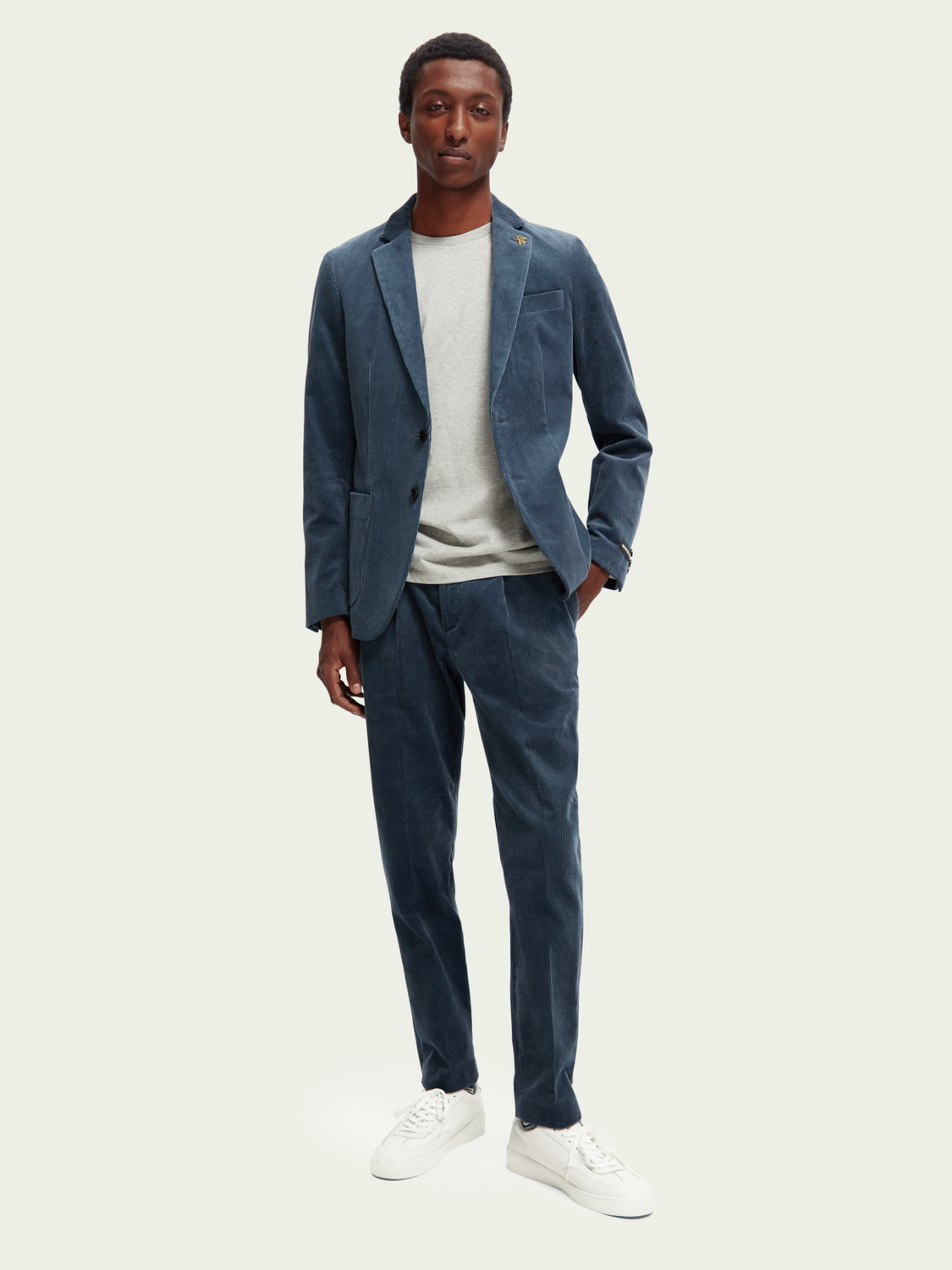 Blake Pleated Corduroy Chino | Scotch And Soda Outlet