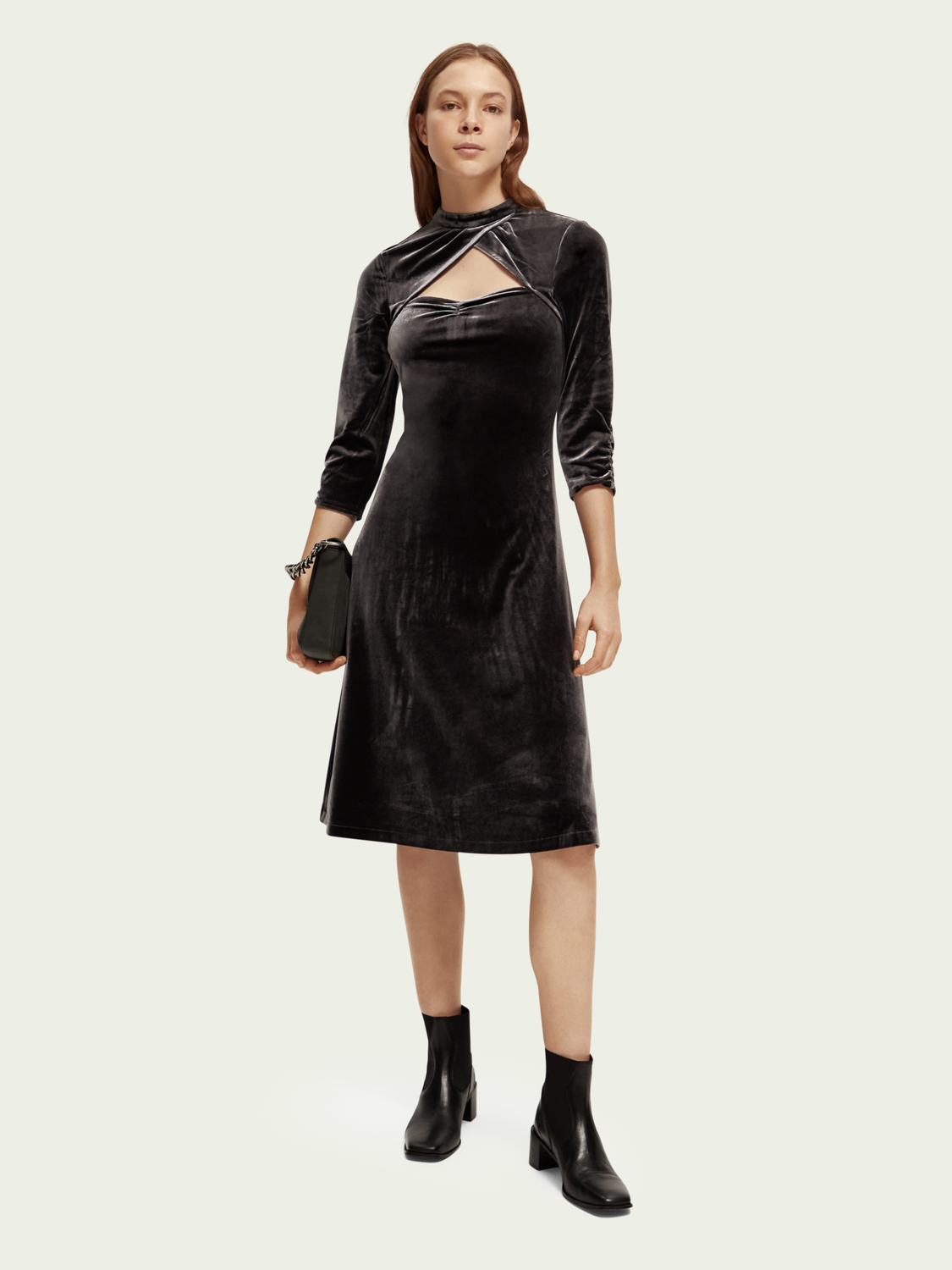 Cut-Out Velvet Midi Dress | scotch & soda outlet