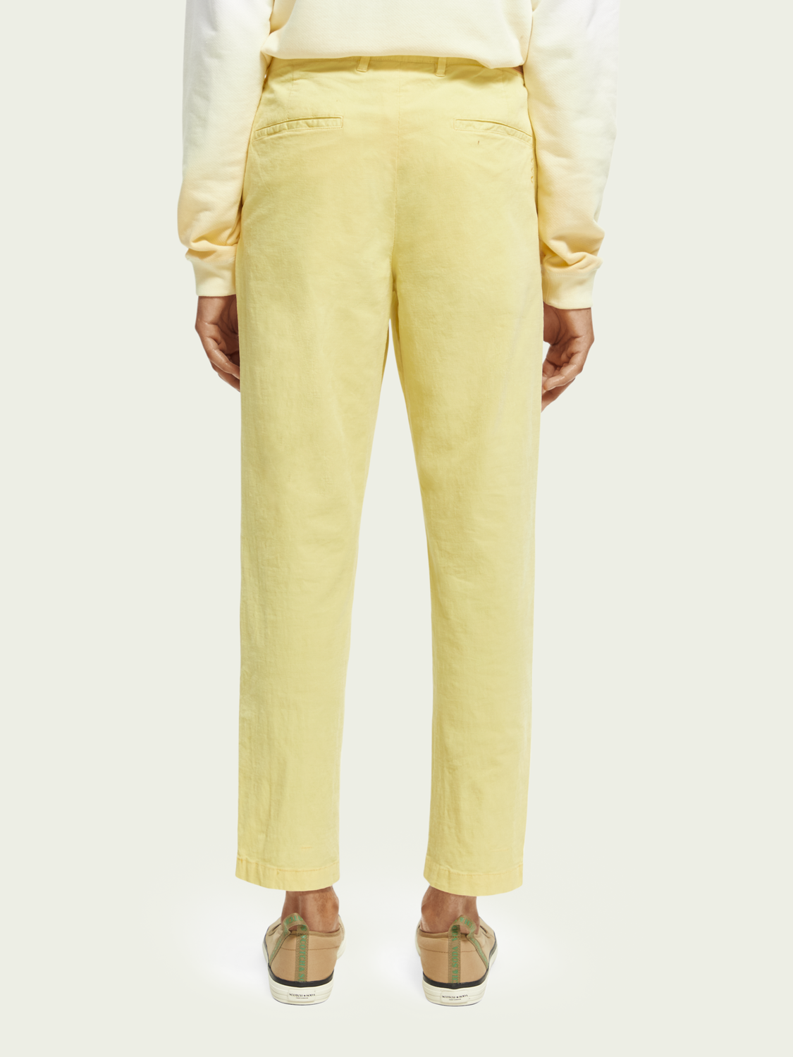 The Drift Regular Tapered-Fit Corduroy Chino | Scotch And Soda Outlet