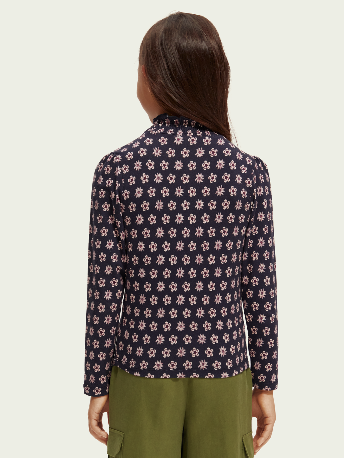 Slim Fit Printed Long-Sleeved Smocked-Neck T-Shirt