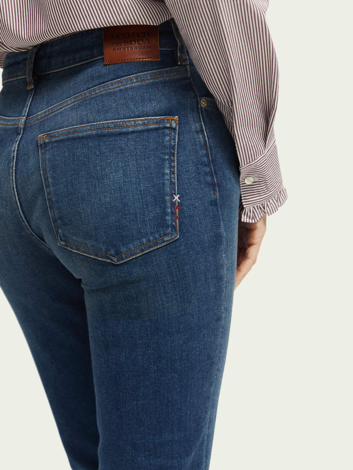 The Charm Flared Organic Cotton Jeans | scotch & soda outlet