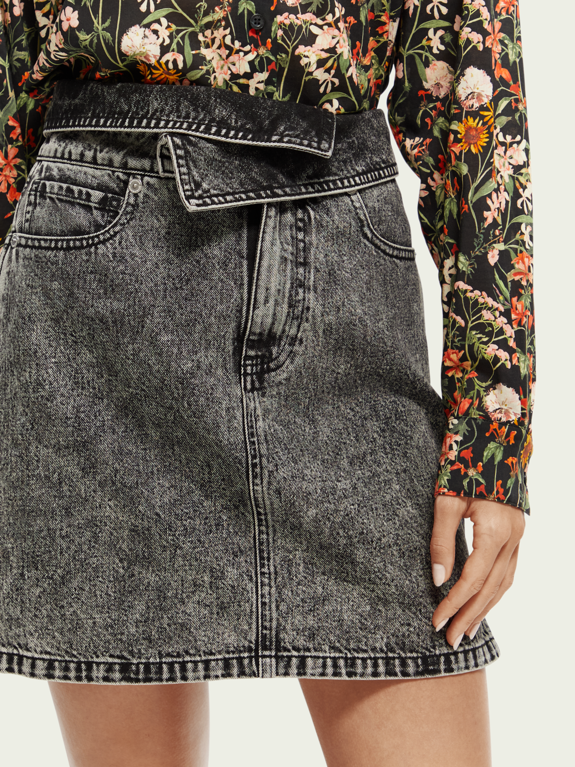 Denim Fold Over Mini Denim Skirt | scotch & soda outlet
