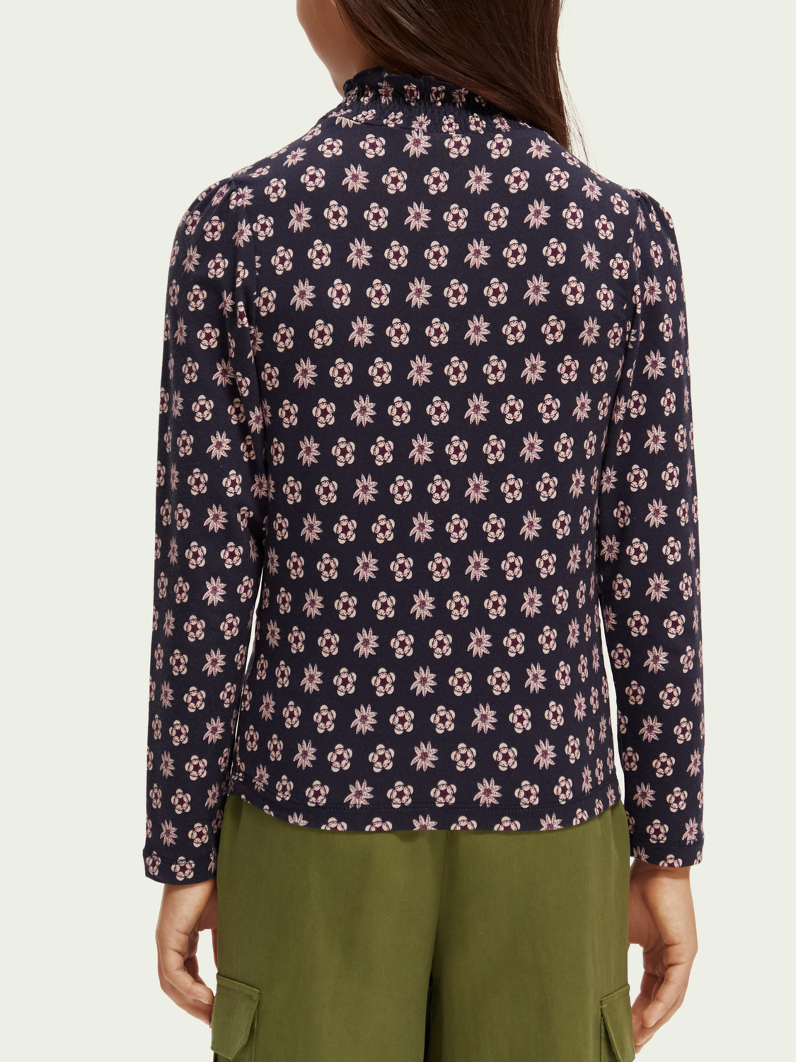 Slim Fit Printed Long-Sleeved Smocked-Neck T-Shirt