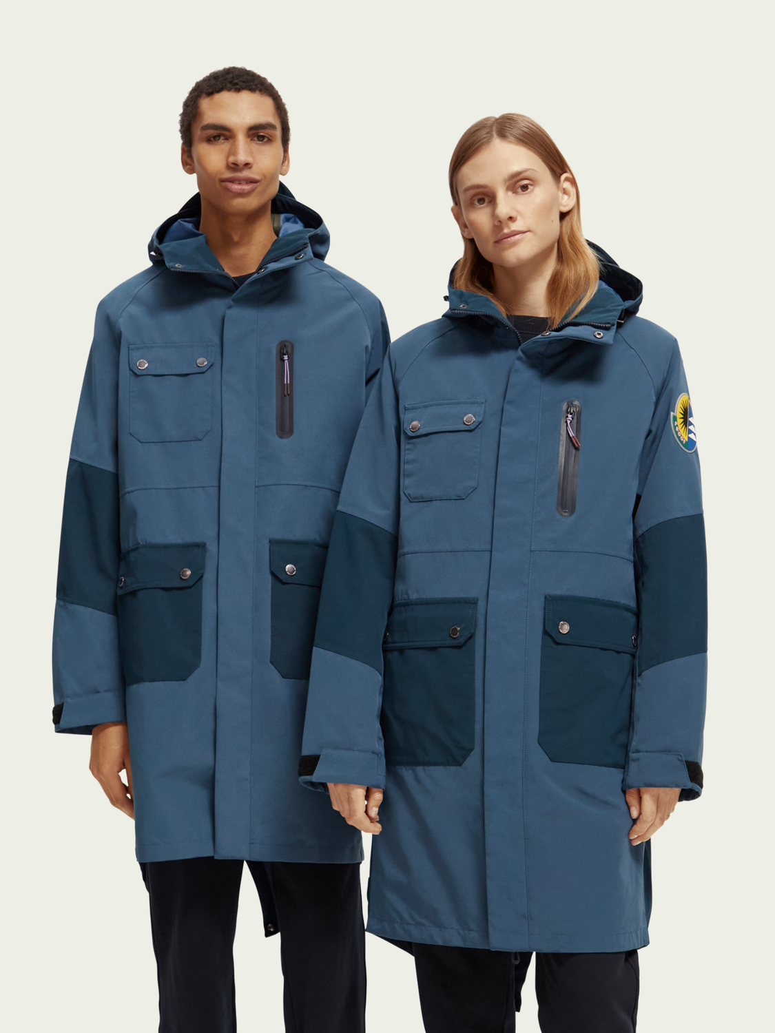 Unisex Water-Repellent Colour-Block Raincoat With Removable Vest | scotch & soda outlet
