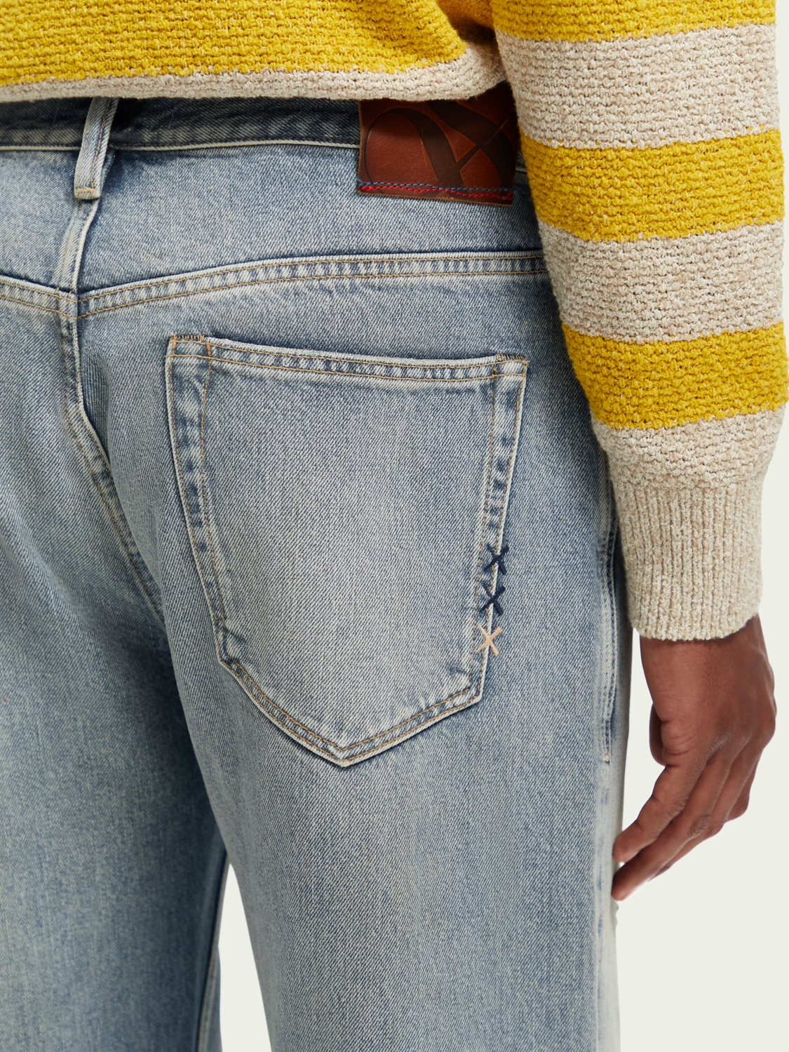 The Vert Straight Leg Distressed Jeans | Scotch And Soda Outlet