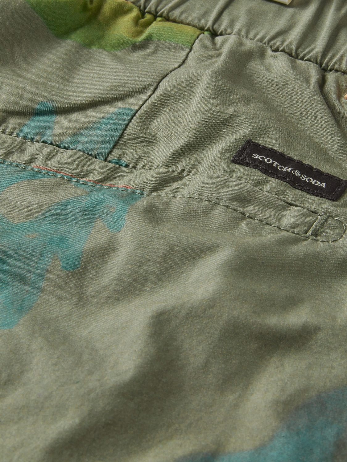 The Twilt Organic Printed Chino Shorts | Scotch And Soda Outlet