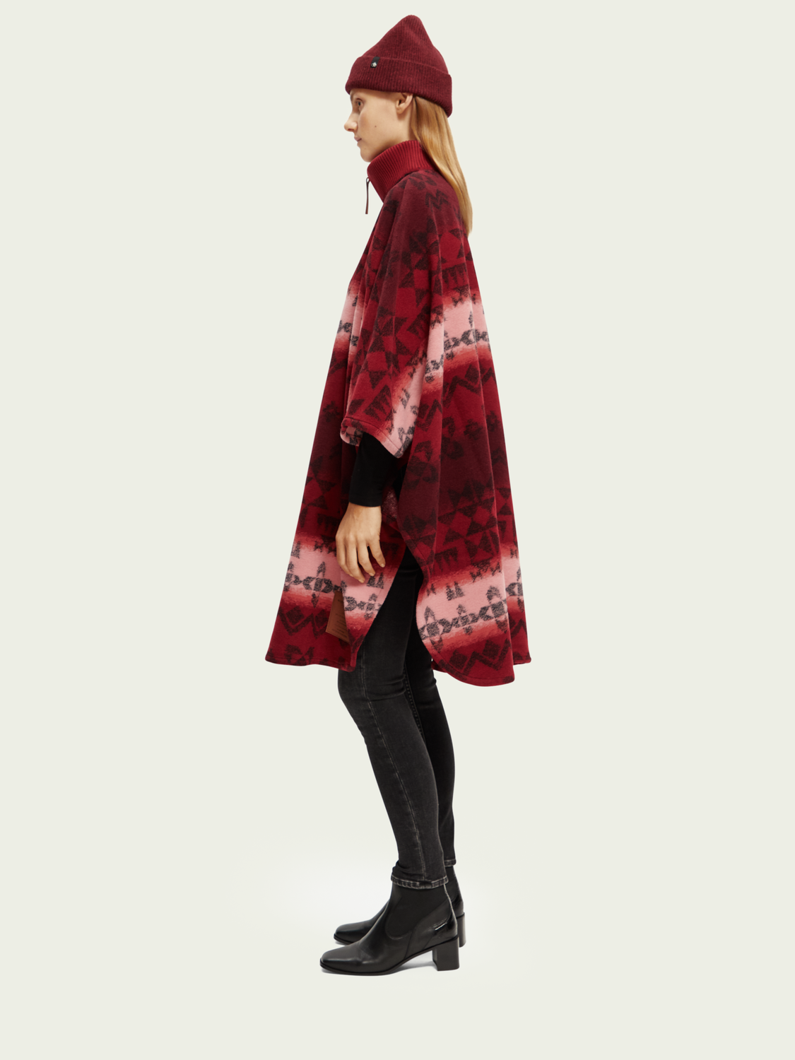 Traditional Printed Jacquard Poncho | scotch & soda outlet