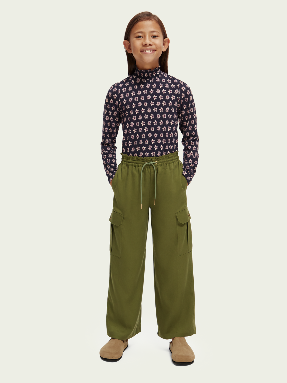 Slim Fit Printed Long-Sleeved Smocked-Neck T-Shirt