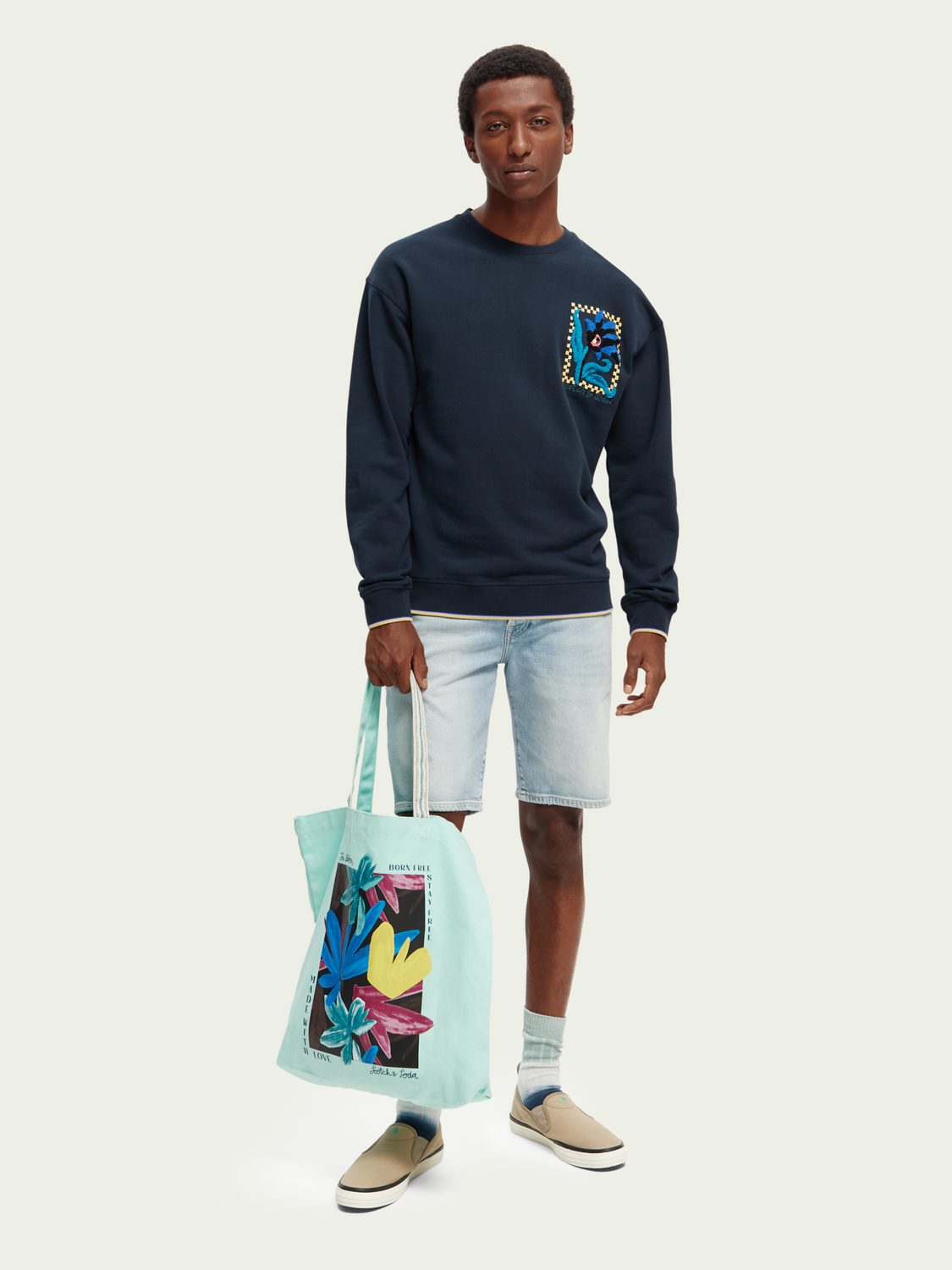 Loose Fit Organic Floral Artwork Sweatshirt | Scotch And Soda Outlet