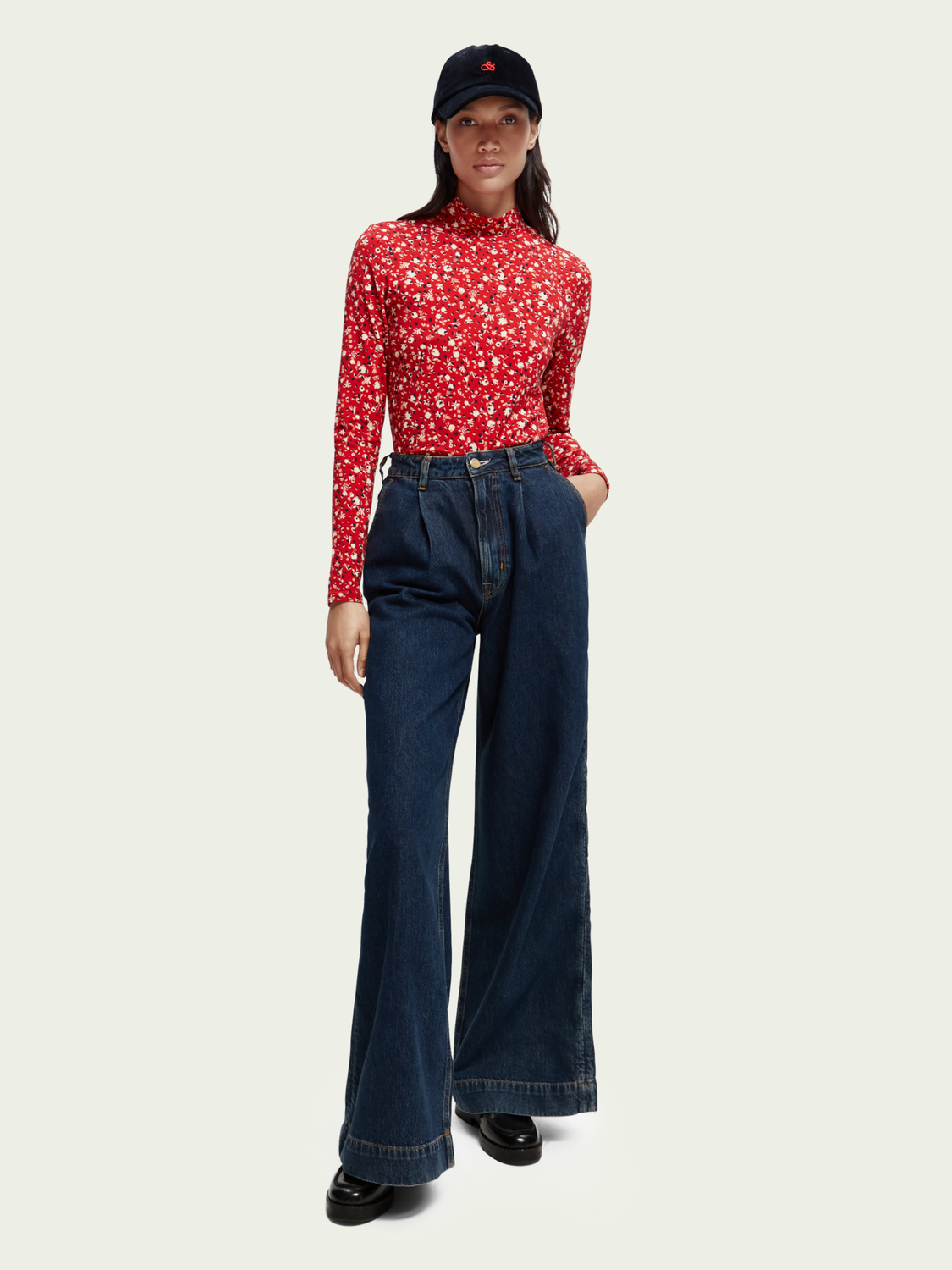 Long-Sleeve Printed Slim Fit Turtleneck T-Shirt | scotch & soda outlet