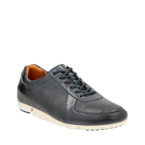 Clarks Triturn Race