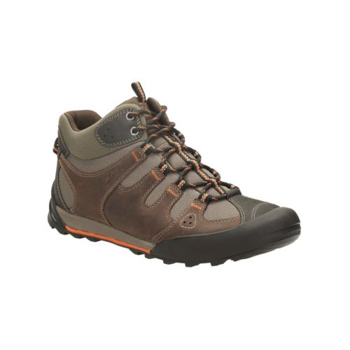 Clarks Outlay Rise