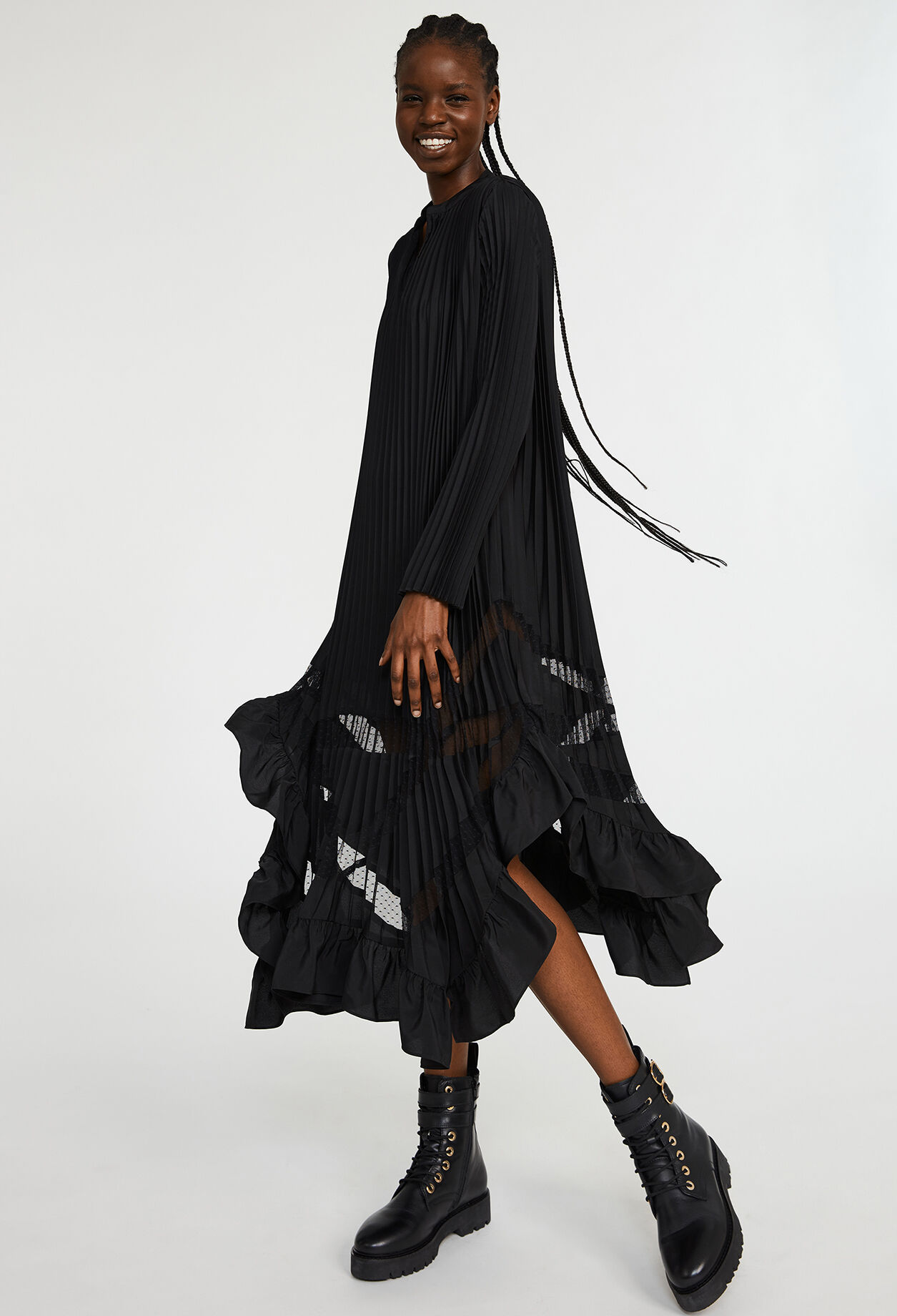 Pleated long dress with ruffles BLACK
