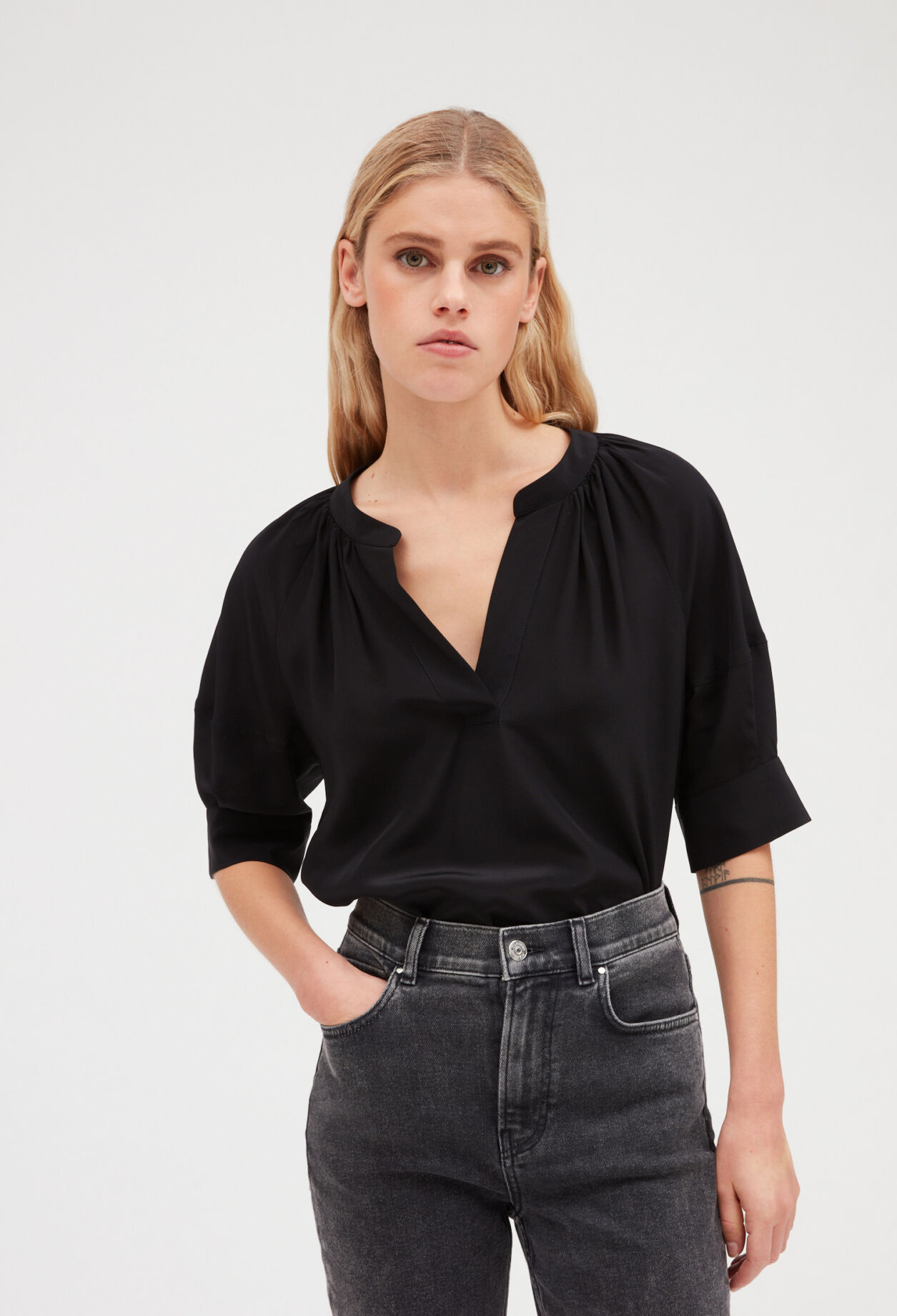 Black silk short sleeve blouse BLACK