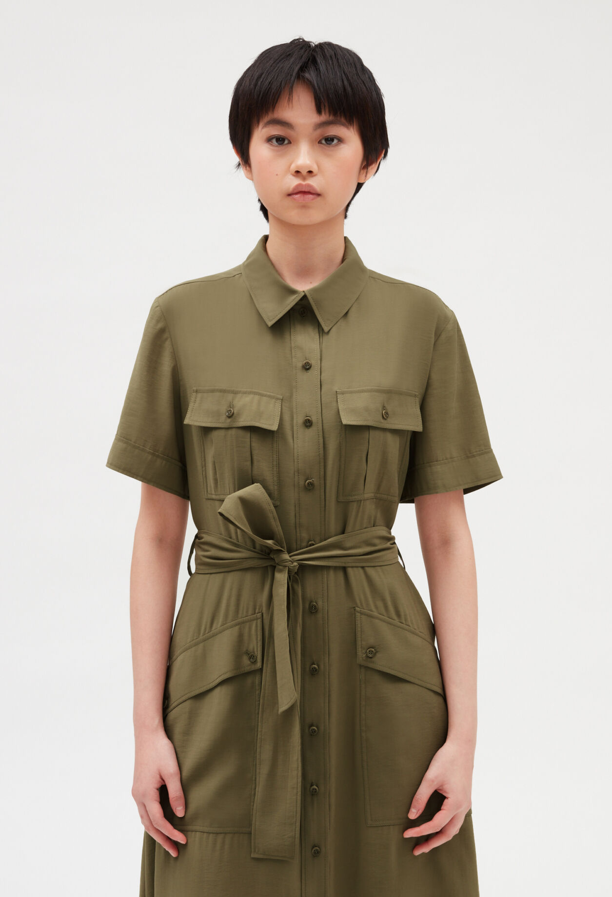 Flowing short-sleeved midi dress BLACK