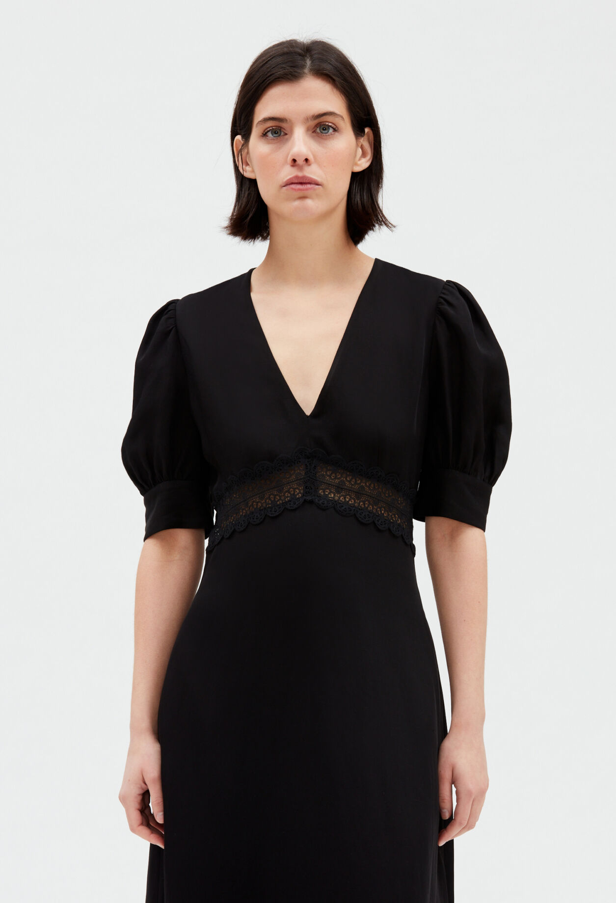 Embroidered midi dress BLACK