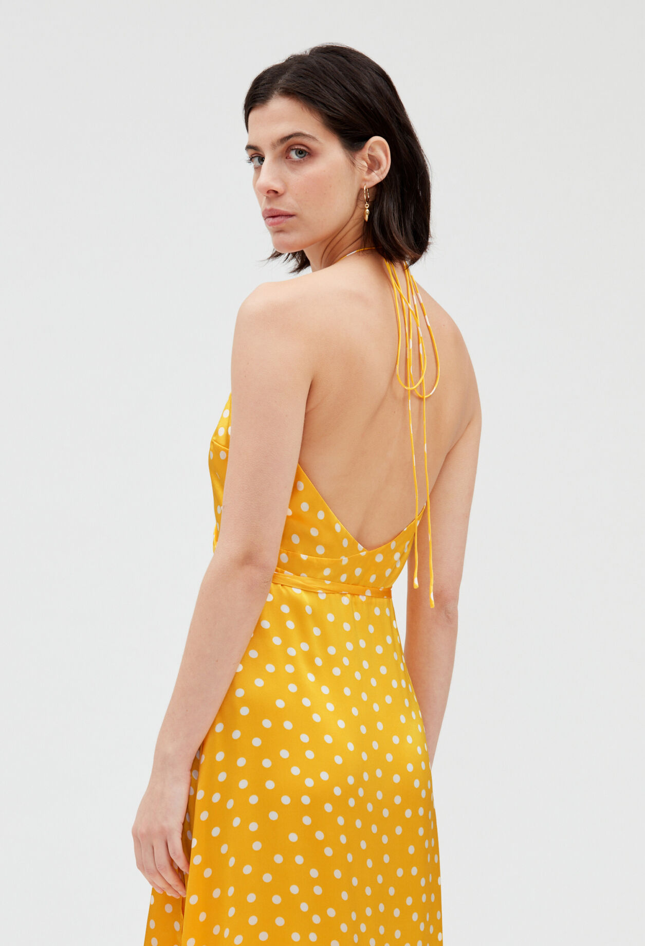 Long yellow silk wraparound dress. LIGHT PRINT