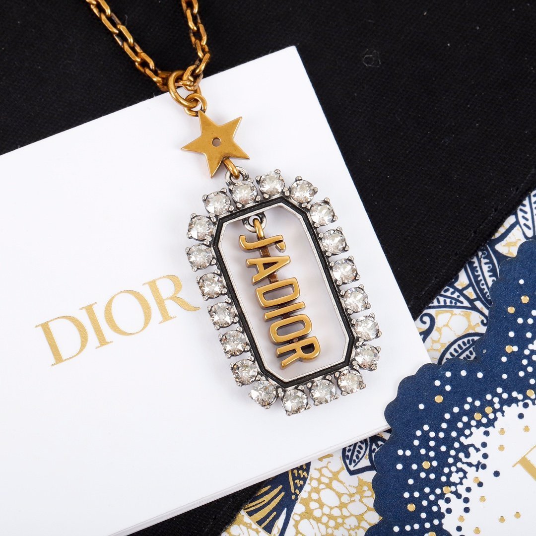 DIOR Retro Metal One-piece Pearl Necklace