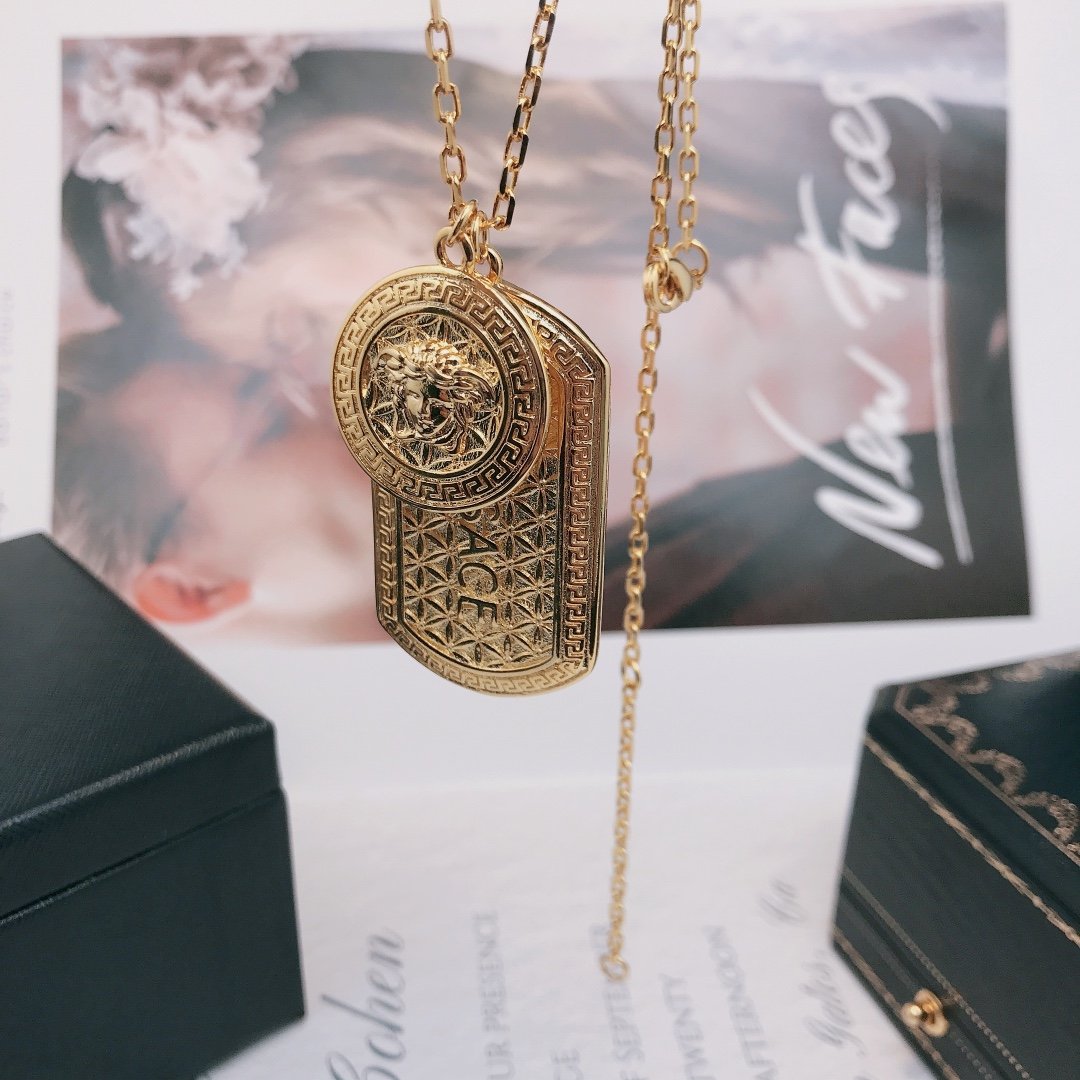 VERSACE Fashion Pattern Carved Necklace