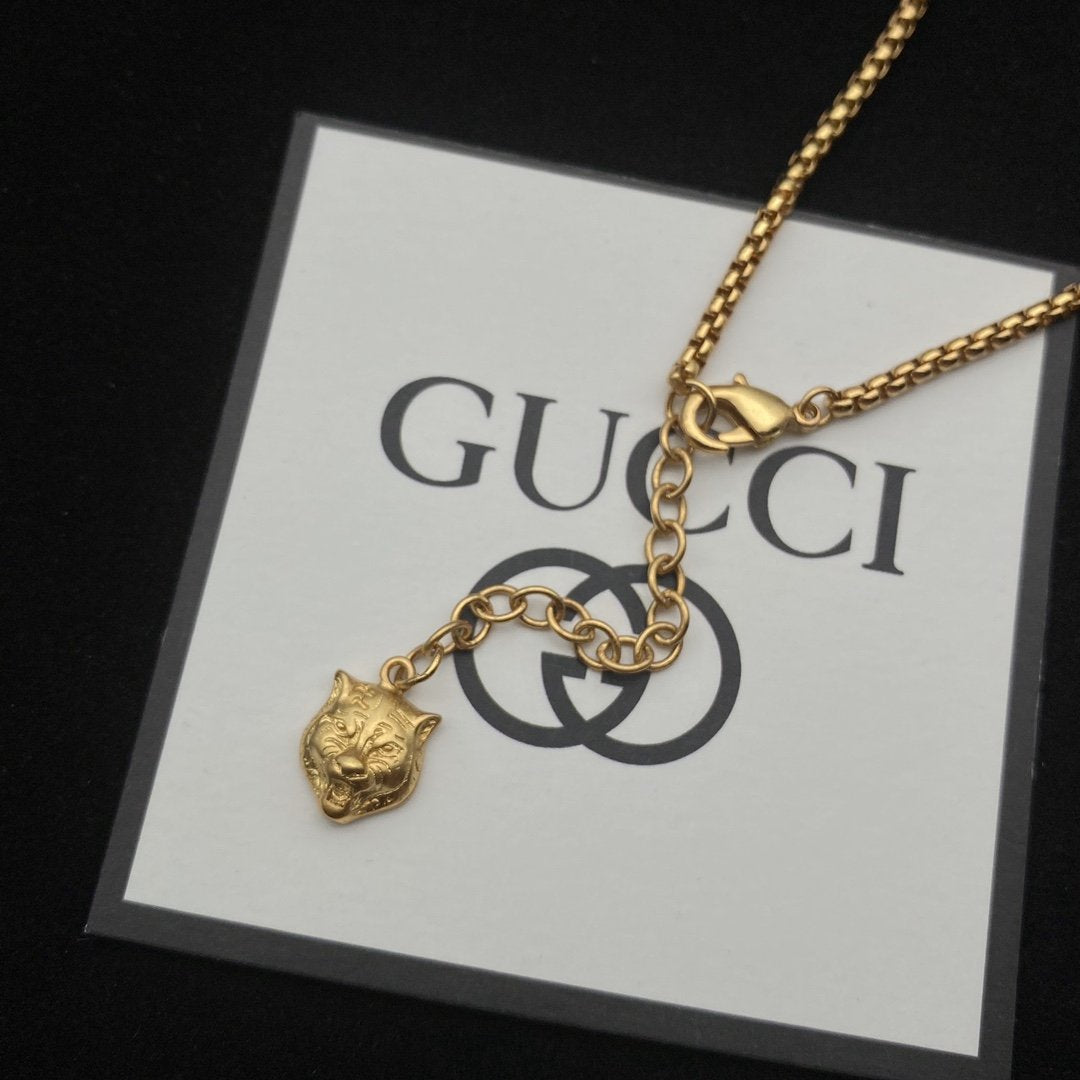 GUCCI French Style Arch Diamond Necklace