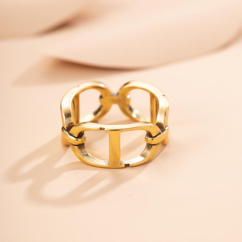 DIOR Retro CD Letter Ring