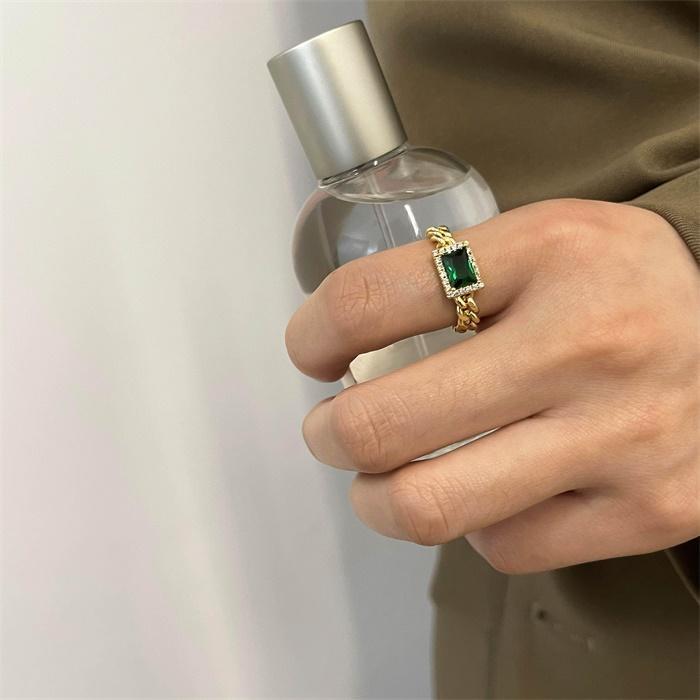 Retro Emerald Rhinestone Ring