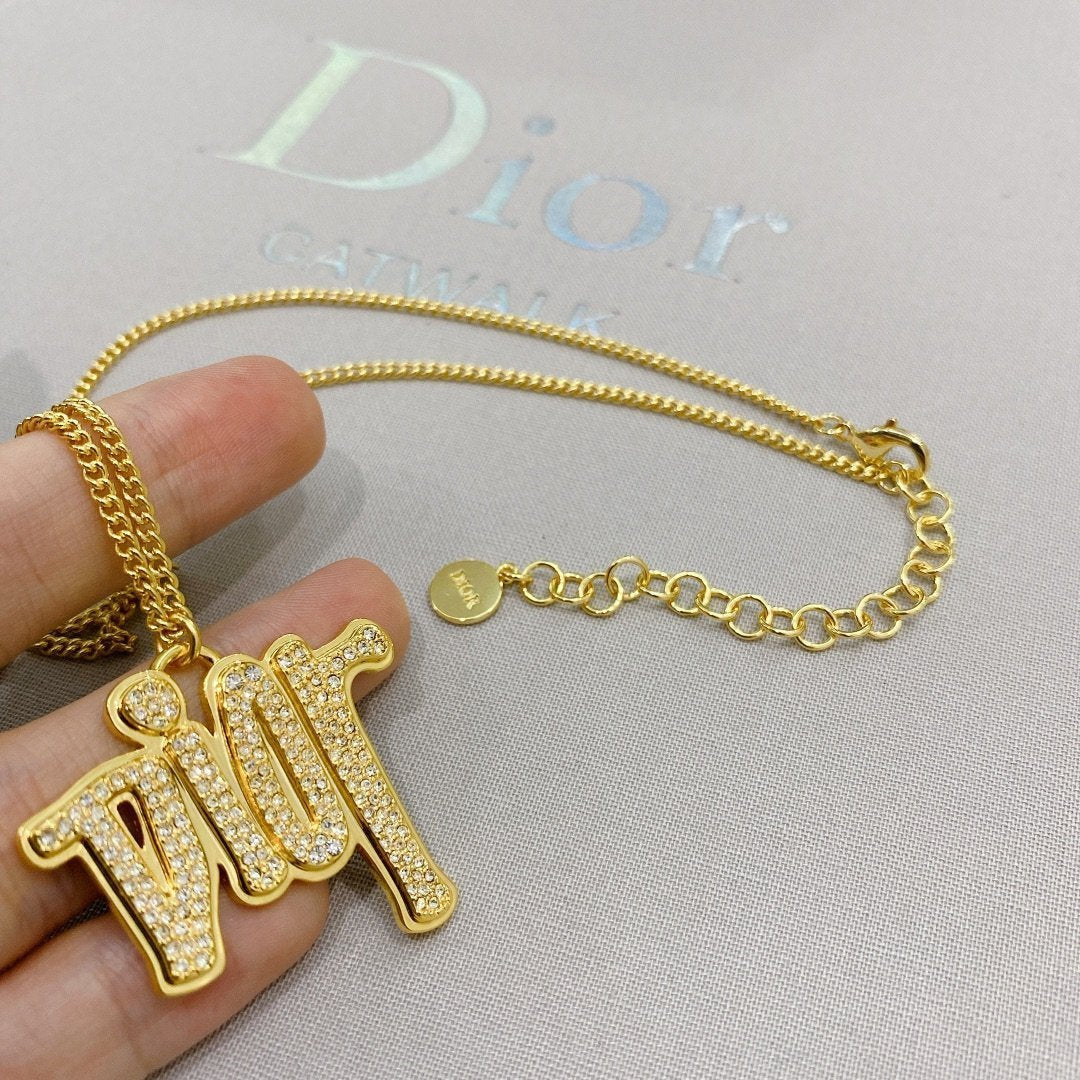 DIOR Luxury Rhinestone Letter Pendant Necklace