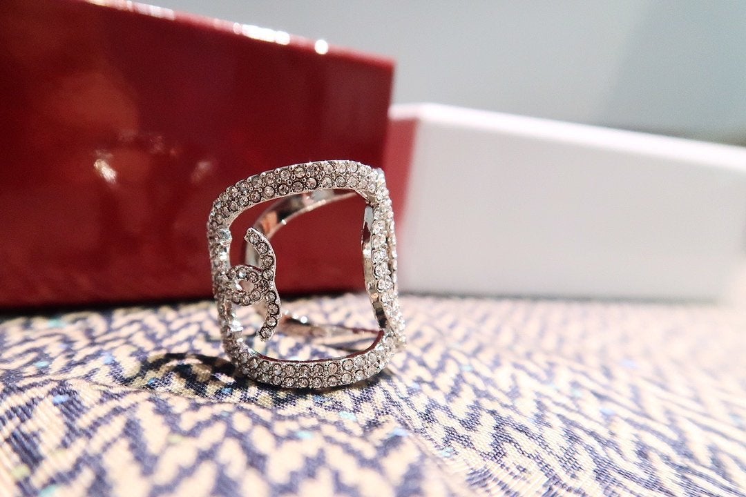CHANEL Luxury Zircon Open Universal Ring