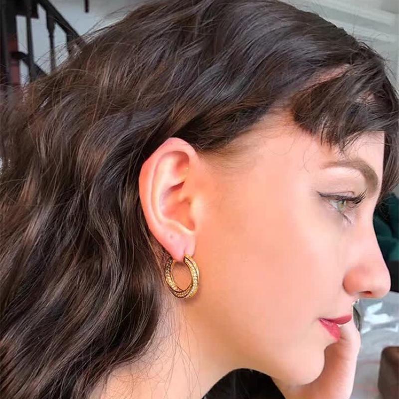 CELINE Simple round pearl rhinestone earrings