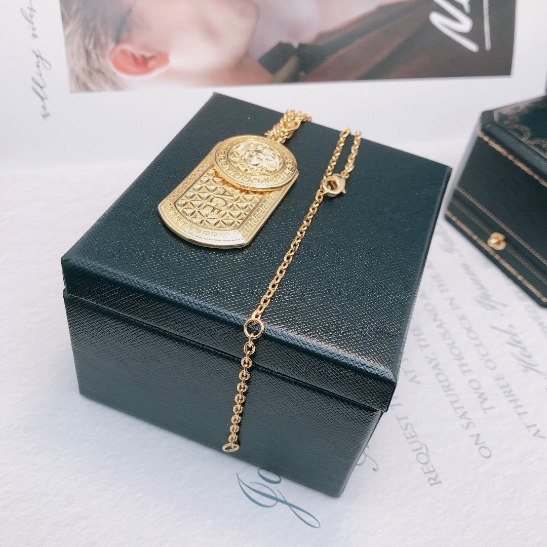 VERSACE Fashion Pattern Carved Necklace