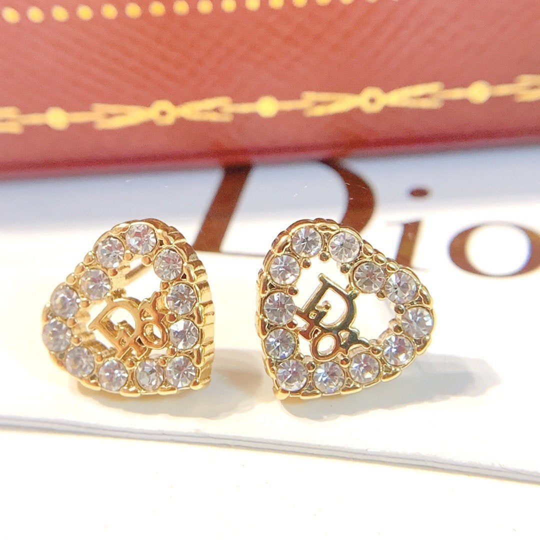DIOR Fashion Crystal Heart Stud Earrings