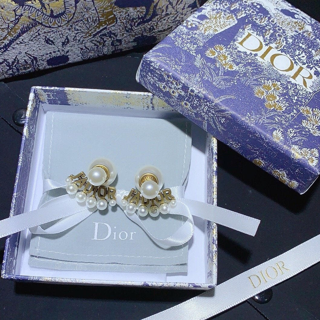 DIOR White Resin Imitation Pearl Letter Earrings