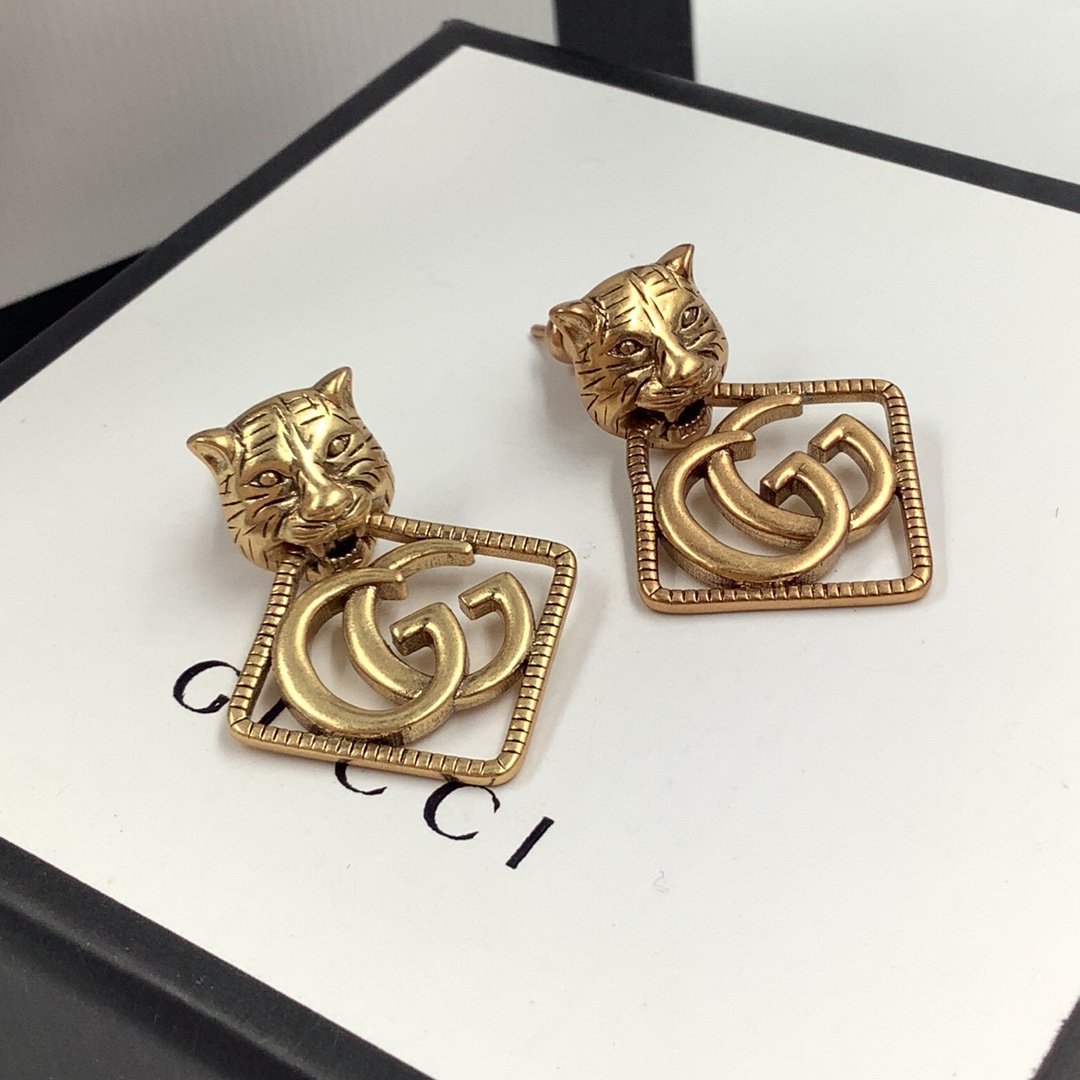 GUCCI Leopard Head Earrings
