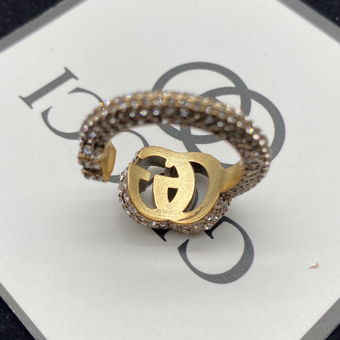 GUCCI Exquisite full sky rhinestone ring