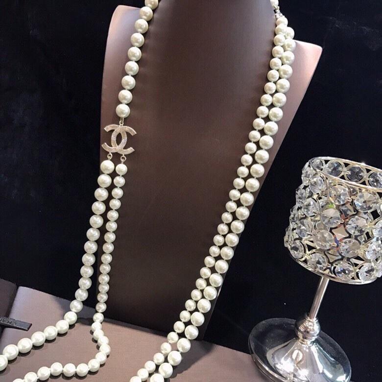 CHANEL Fashion double-layer pearl necklace