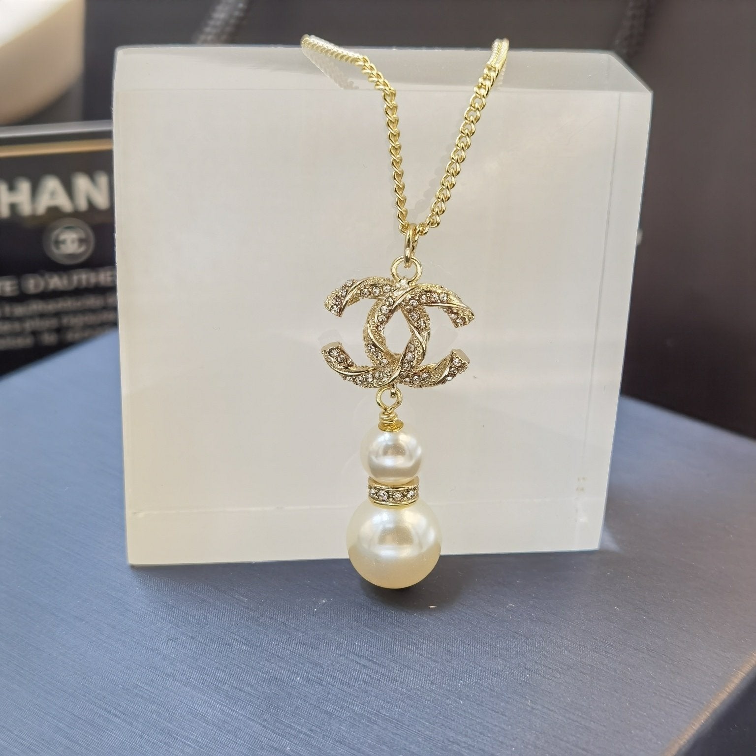CHANEL High-end Luxury Double C Gourd Necklace
