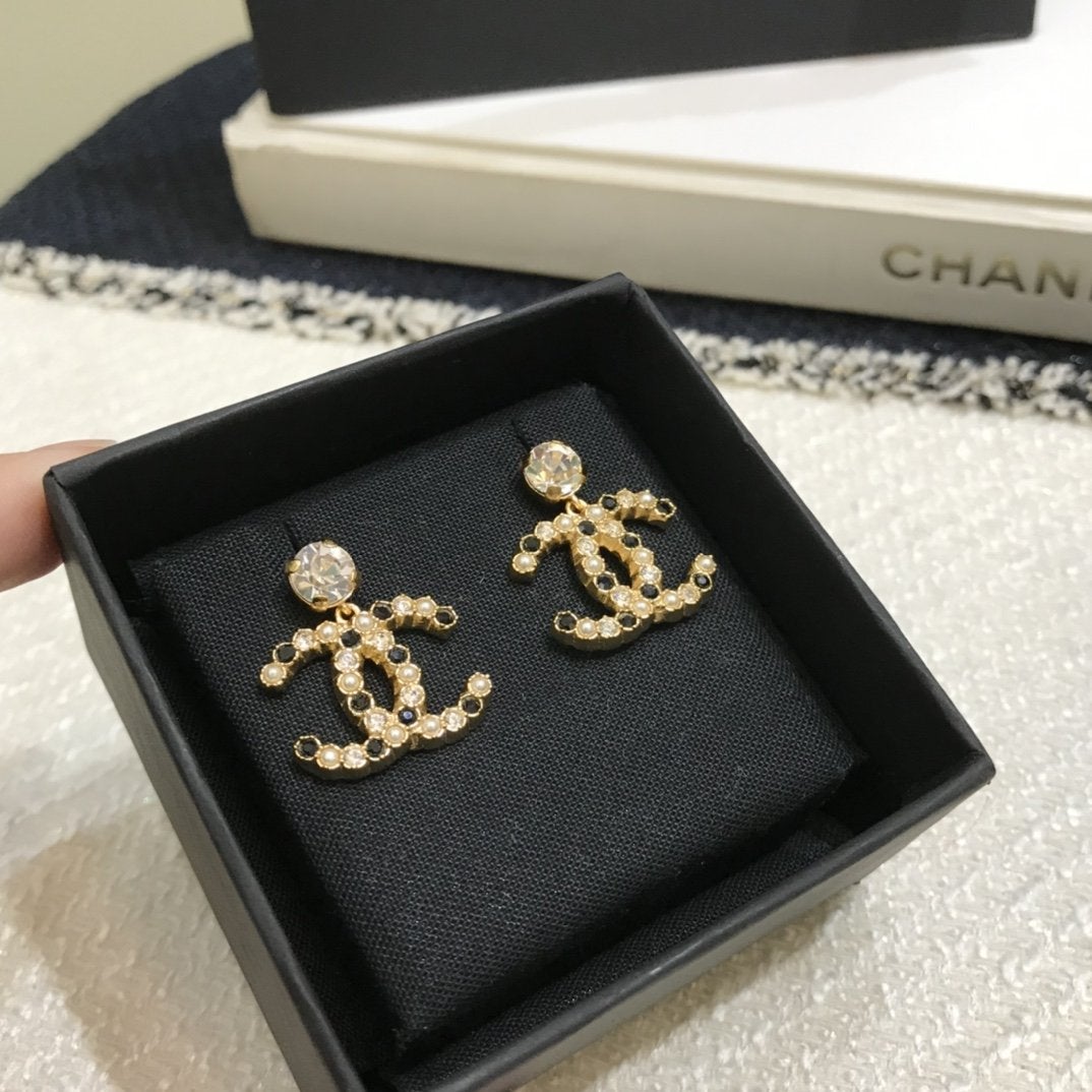 CHANEL Black and White Crystal Earrings