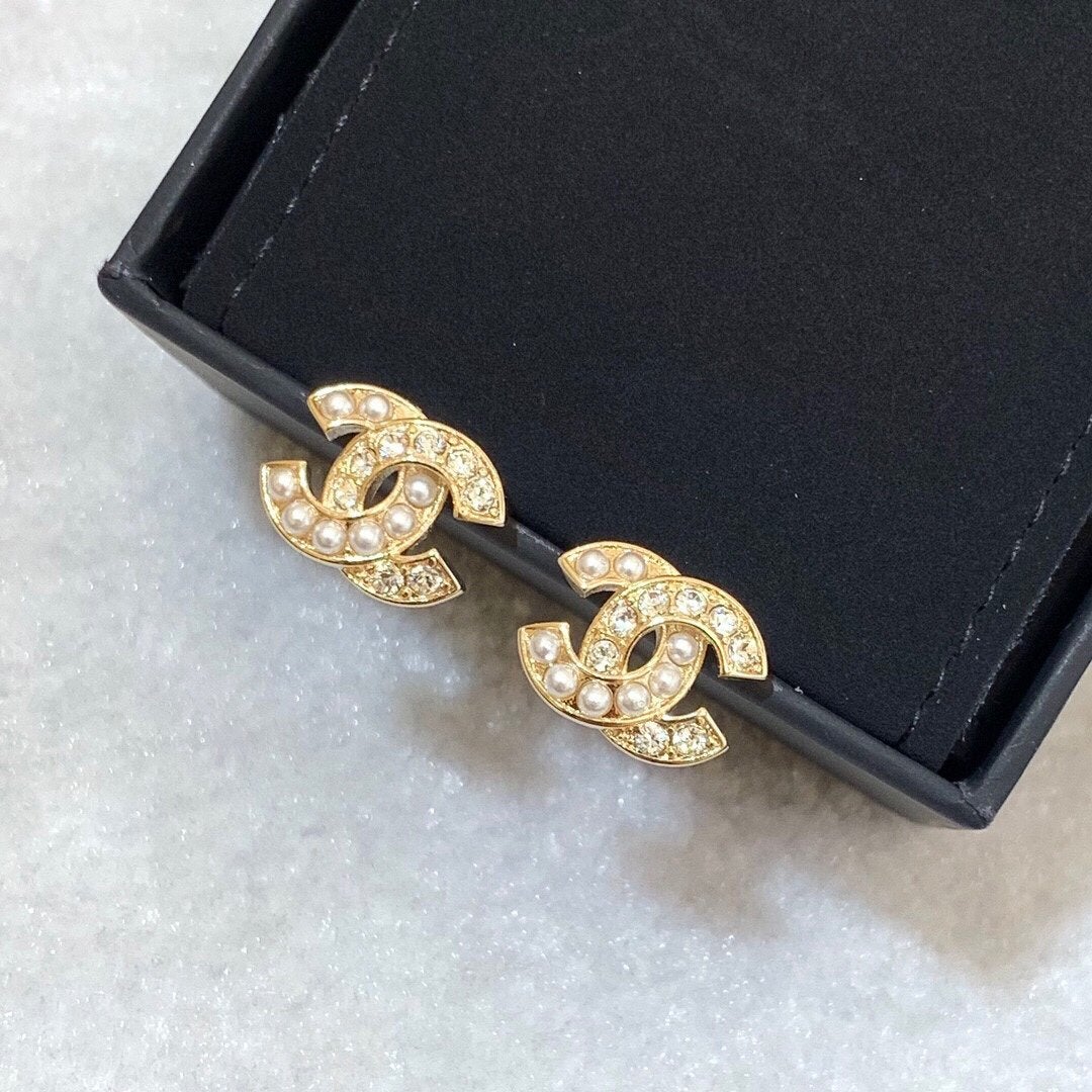 CHANEL Retro Distressed Crystal Earrings with Diamonds