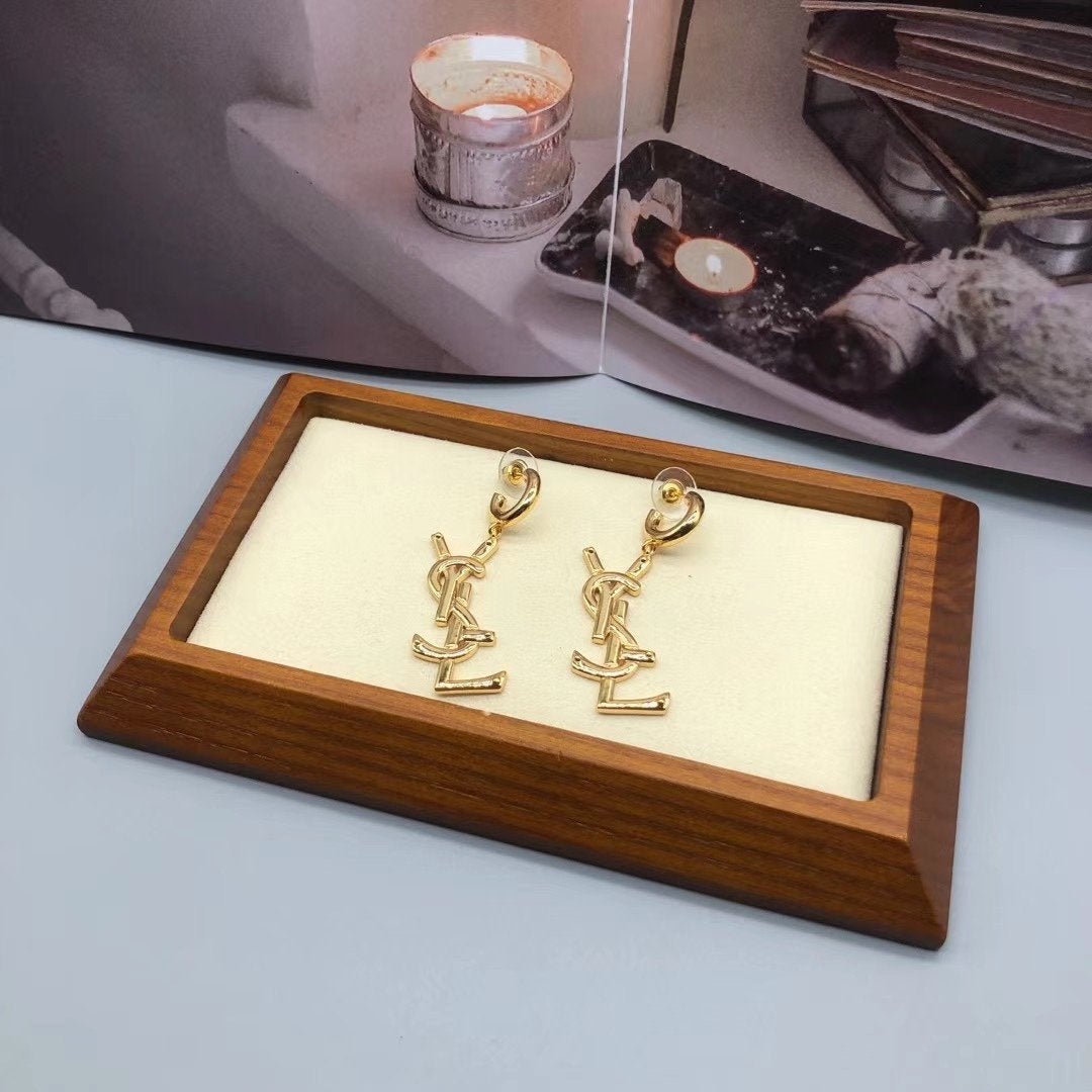 YSL Simple letter pendant earrings
