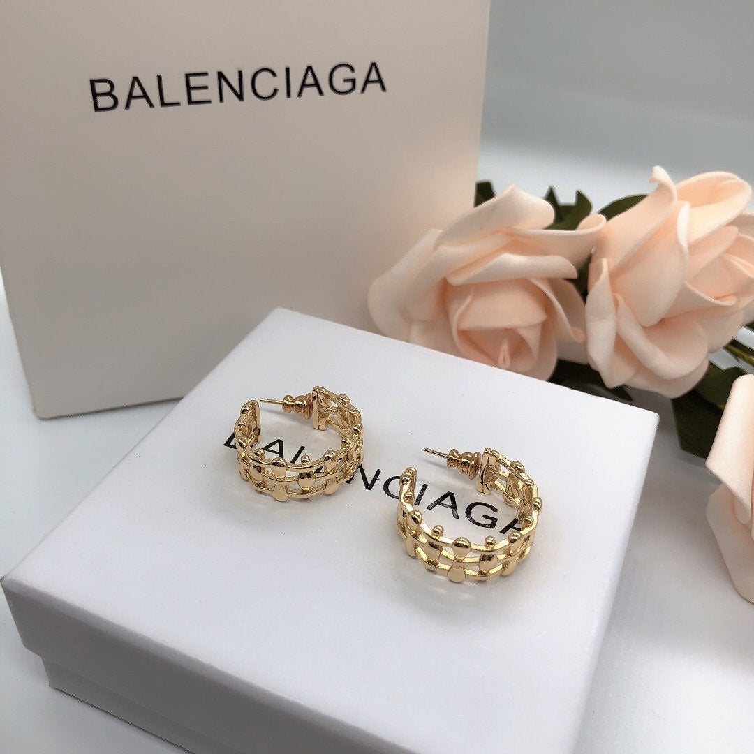 BALENCIAGA Fashion hollow earrings