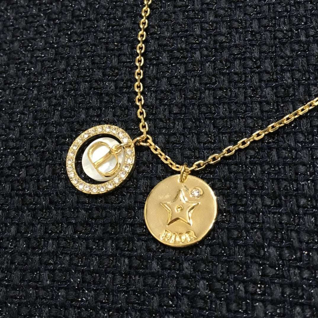 DIOR Exquisite Mother Shell Crystal Necklace