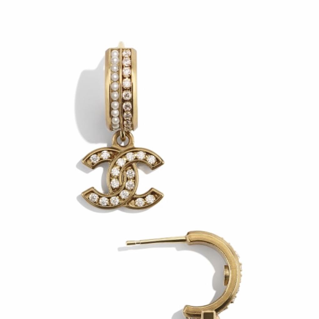 CHANEL Diamond Classic Letter Pendant Earrings