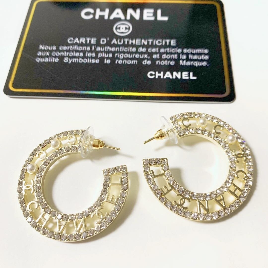 CHANEL Fashion Letter Rhinestone Earrings
