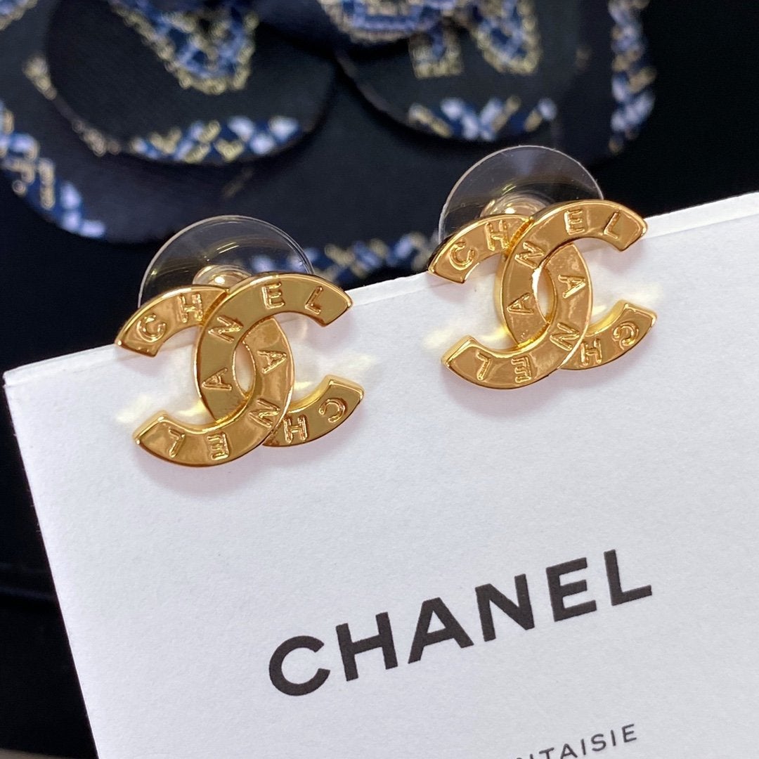 CHANEL Fashion Letter Double C Earrings