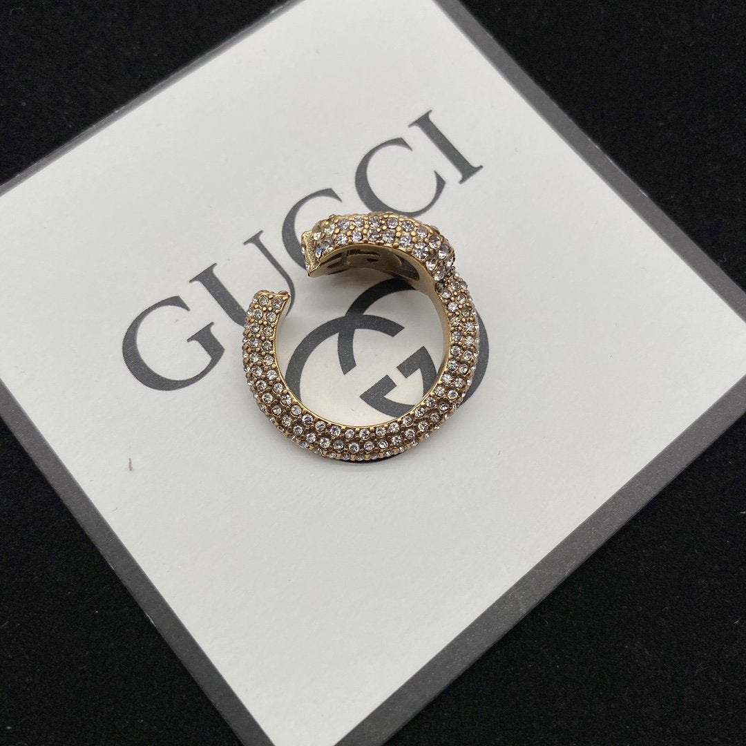 GUCCI Exquisite full sky rhinestone ring