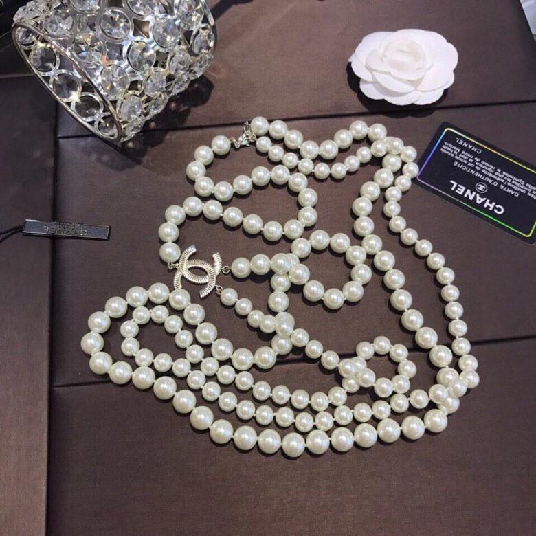 CHANEL Fashion double-layer pearl necklace